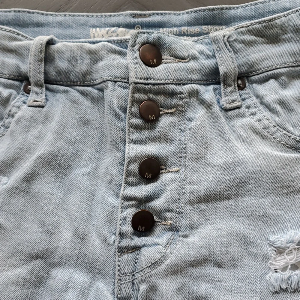 Mossimo High Rise Jean Shorts - Picture 7 of 11